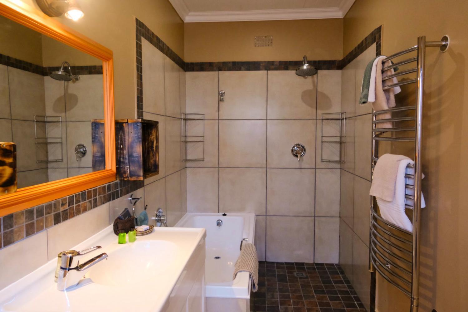 Bwhale Guest House B&B Knysna Buitenkant foto
